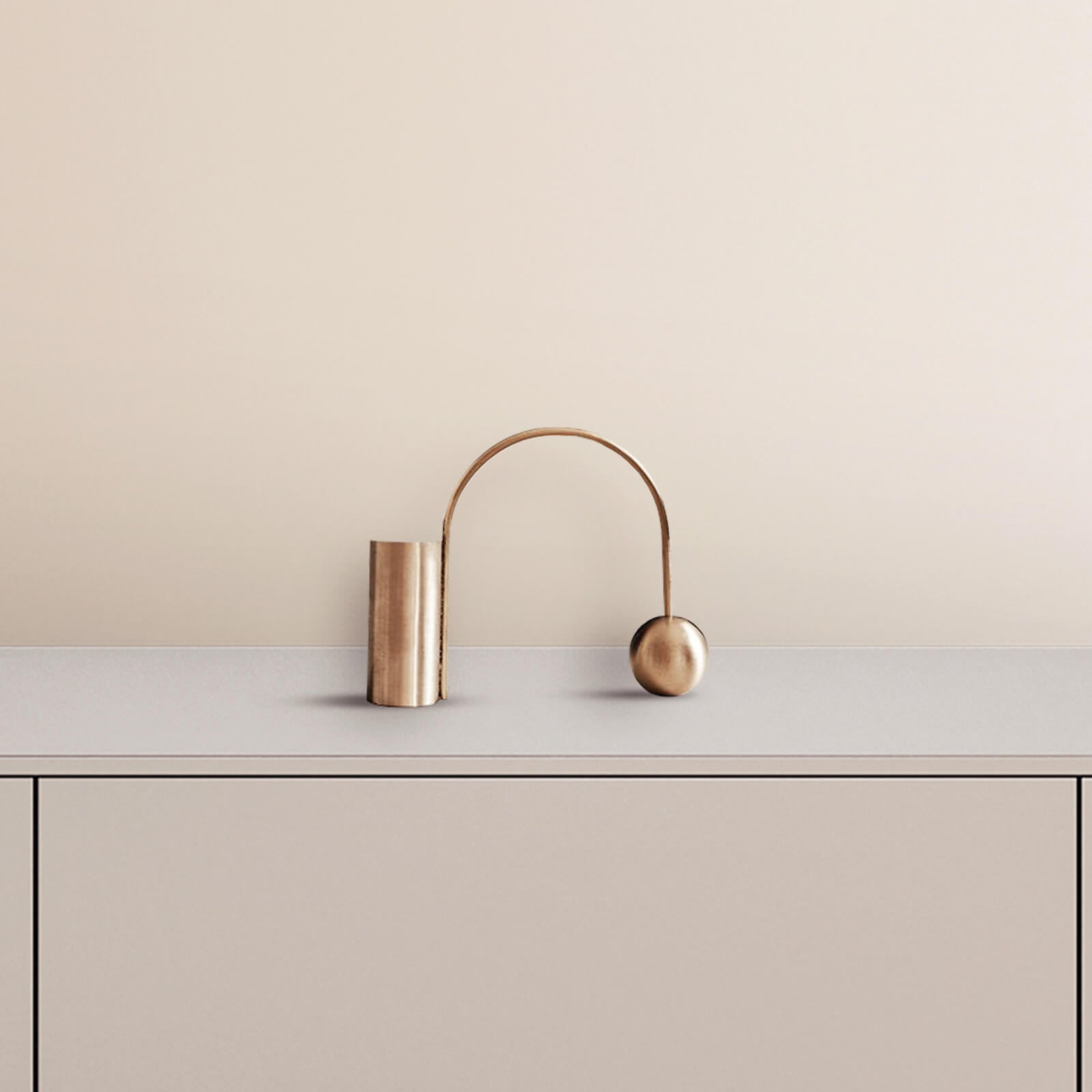Laqcua Candleholder