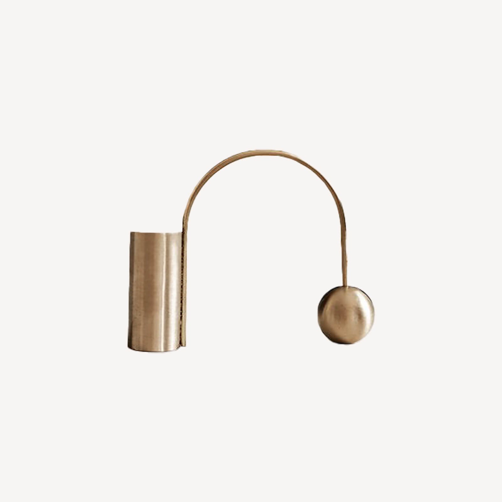 Laqcua Candleholder